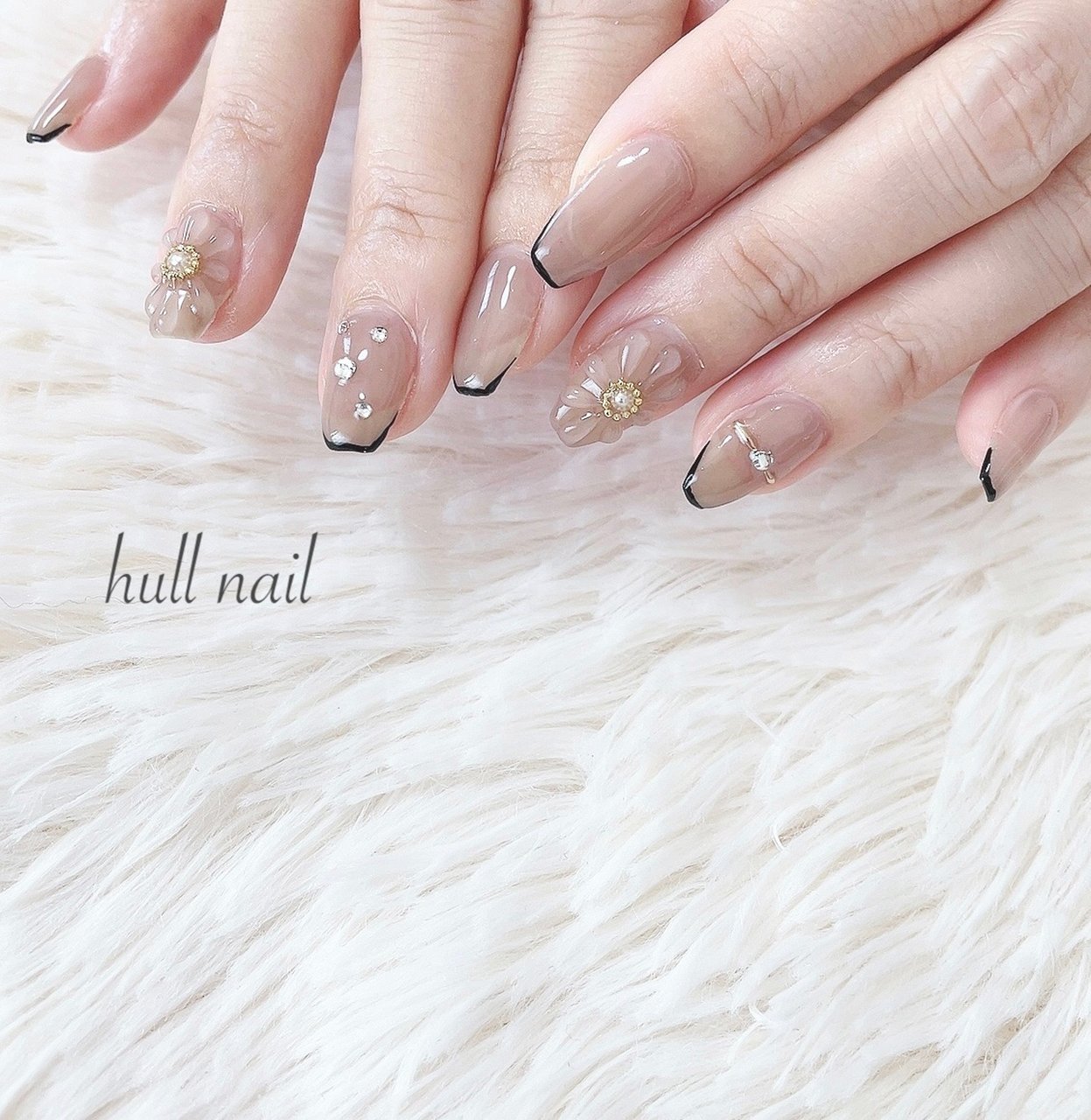 春/ハンド/フレンチ/フラワー/ブラウン - hull nailのネイルデザイン