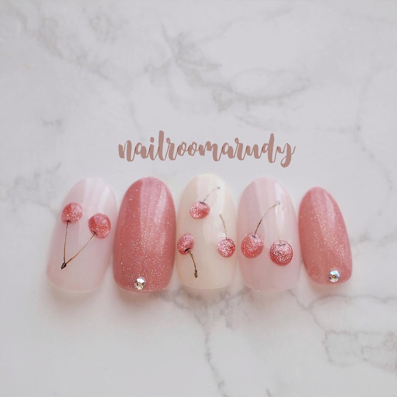 nailroomarudyのネイルデザイン[No.7082237]｜ネイルブック