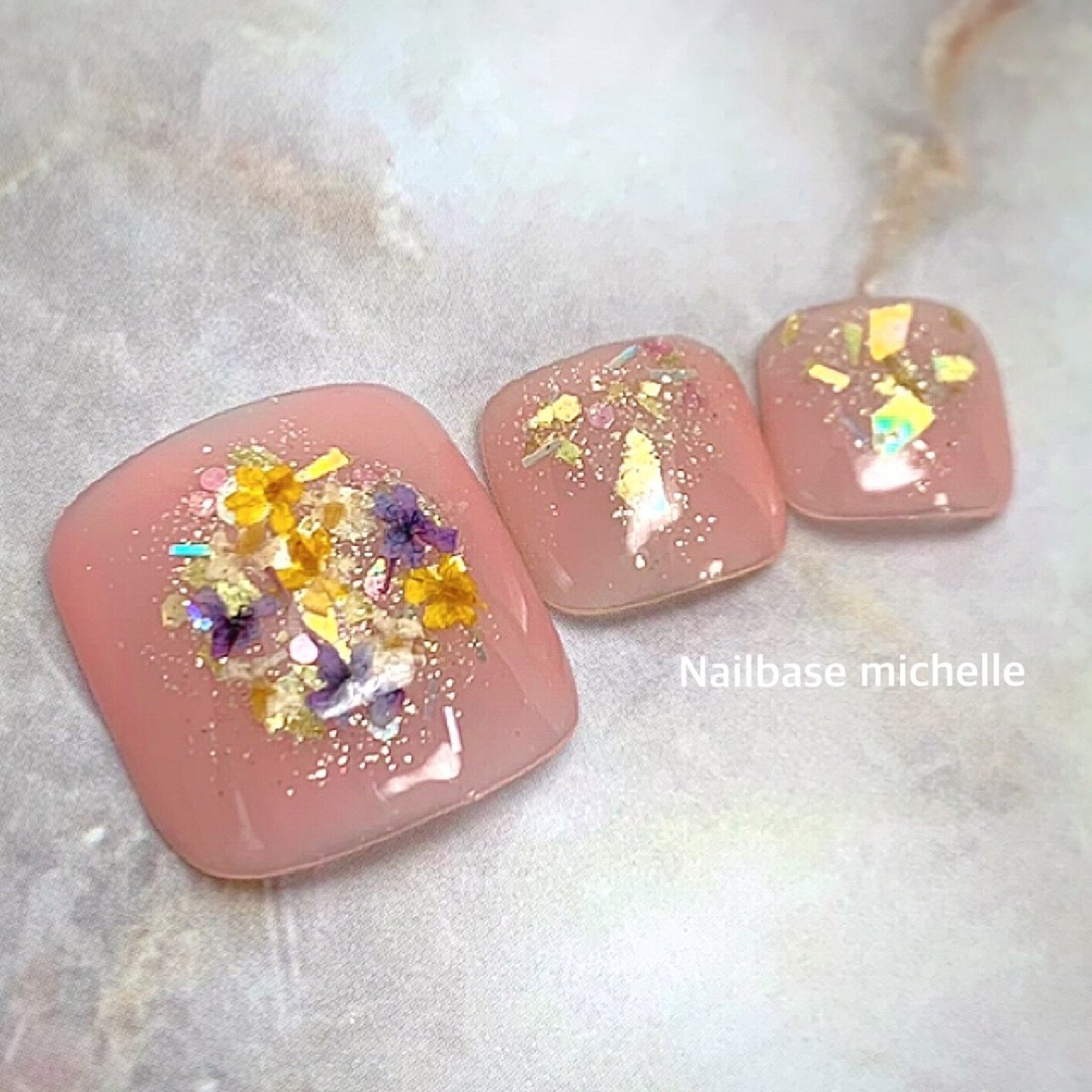 春 夏 オールシーズン フット シンプル Nailbasemichelleのネイルデザイン No ネイルブック