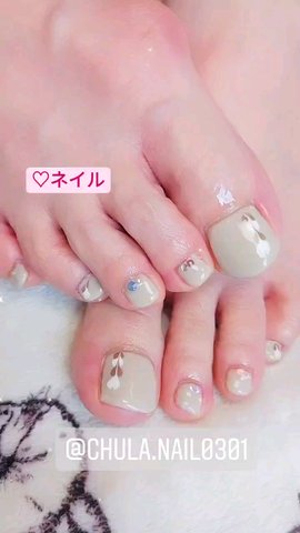 春 冬 フット ジェルネイル お客様 ネイルサロンchulaのネイルデザイン No ネイルブック