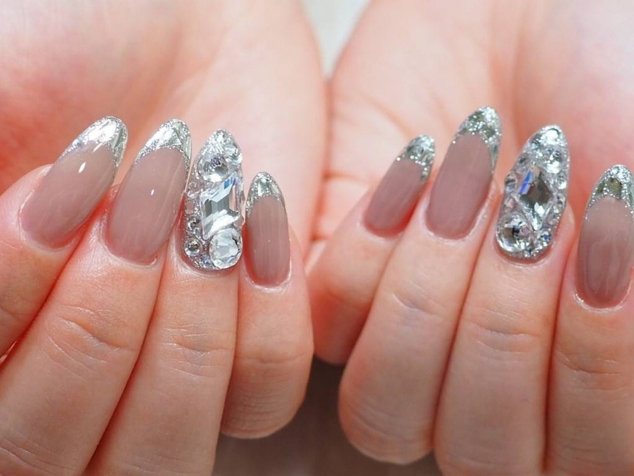 オールシーズン ハンド フレンチ ホログラム ラメ Private Nail Salon Hormのネイルデザイン No ネイル ブック
