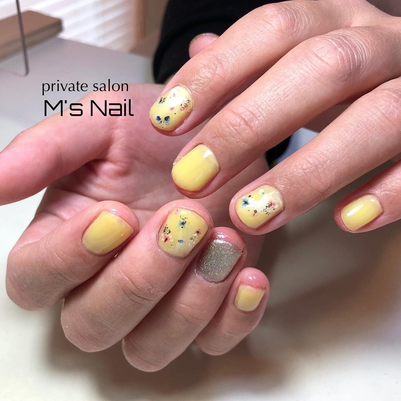 春 ハンド フラワー マグネット イエロー M S Nailのネイルデザイン No ネイルブック