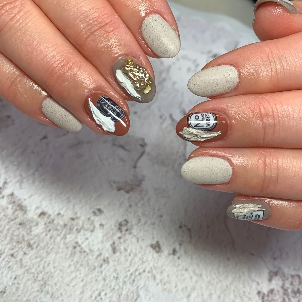 オールシーズン シンプル マット ミラー アイシング Lafeuille ラ フィーユ のネイルデザイン No ネイルブック