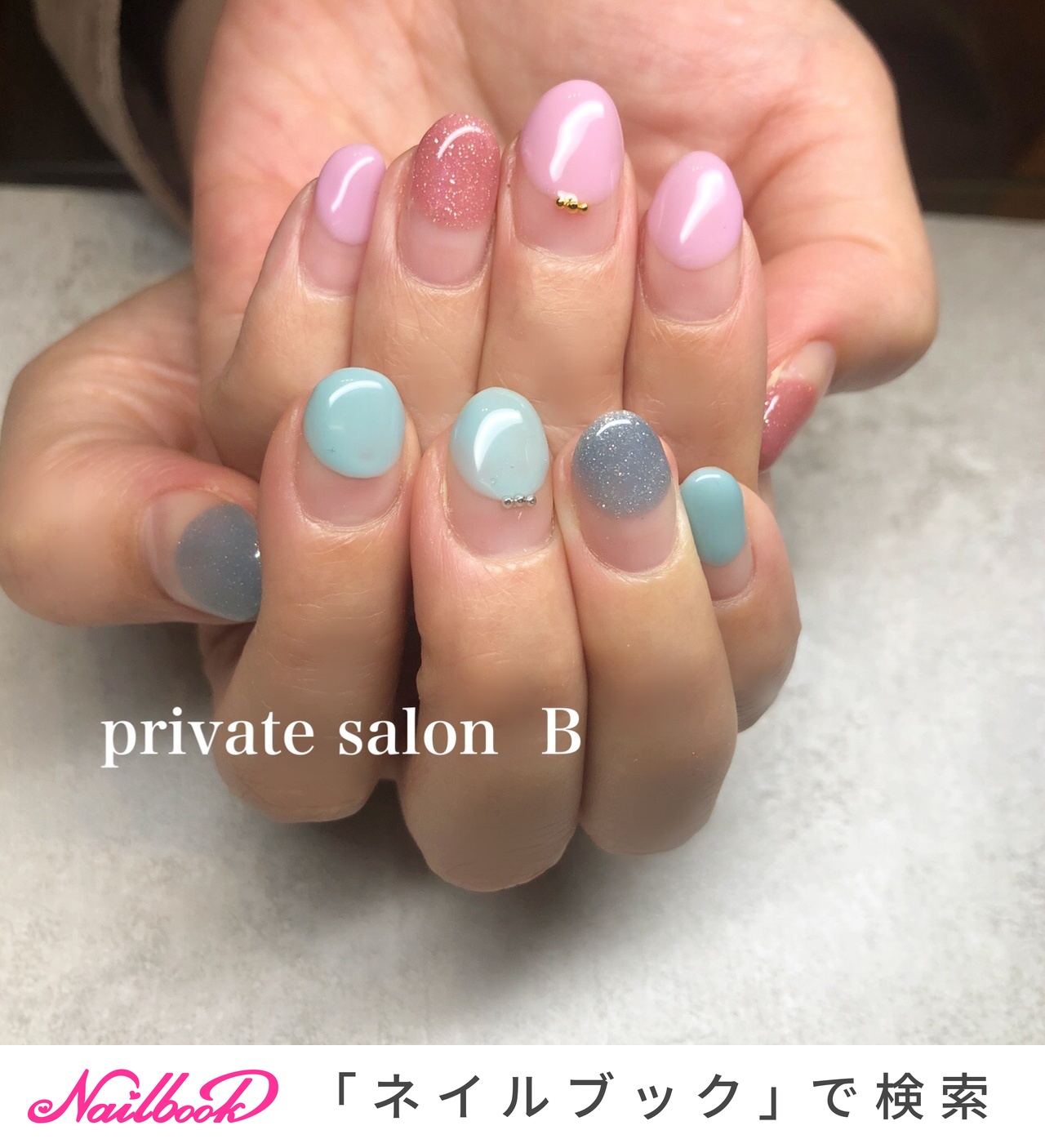 シンプル 丸フレンチのネイルデザイン ネイルブック