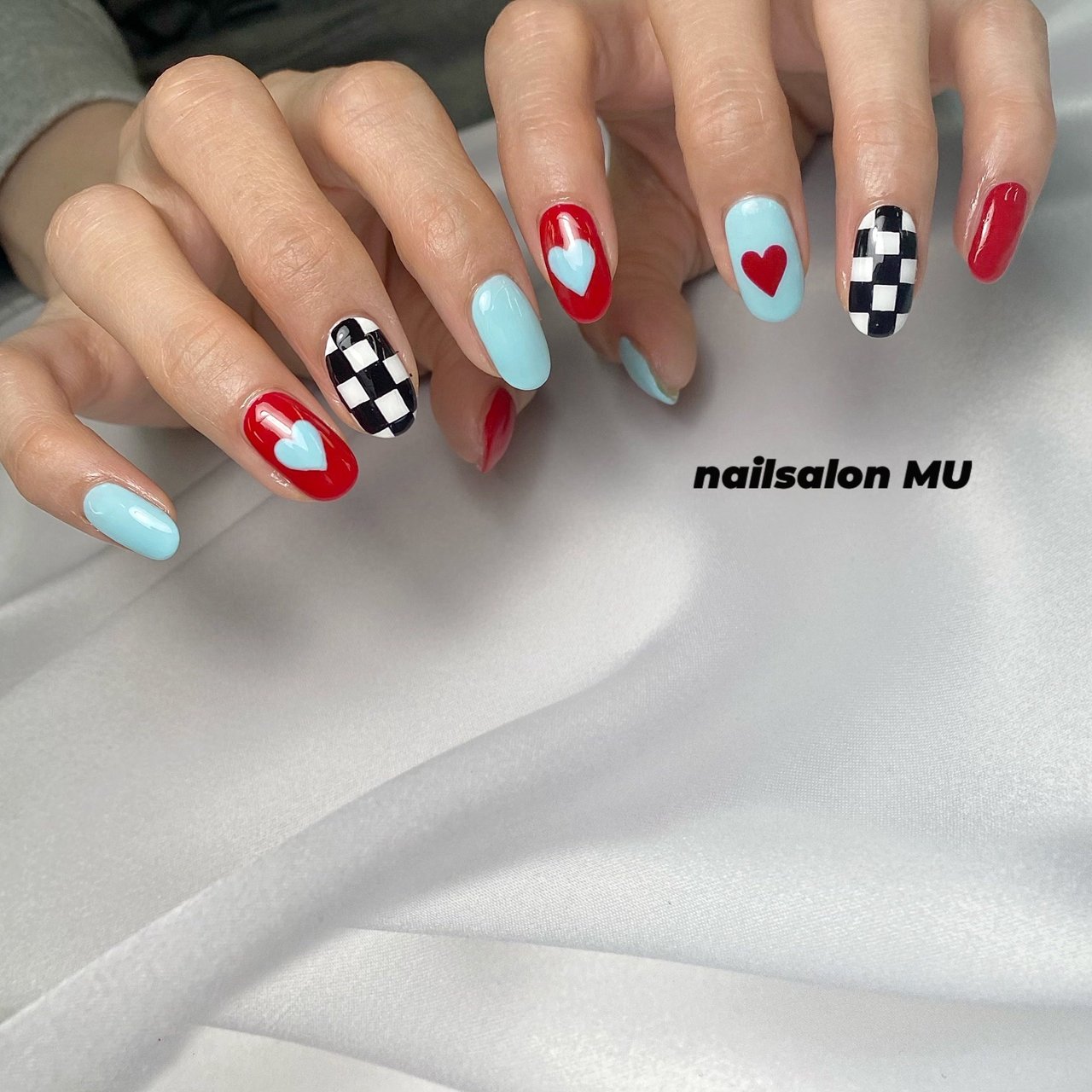 ワンカラー チェック ハート くりぬき 水色 Nailsalon Mu ミウ のネイルデザイン No ネイルブック