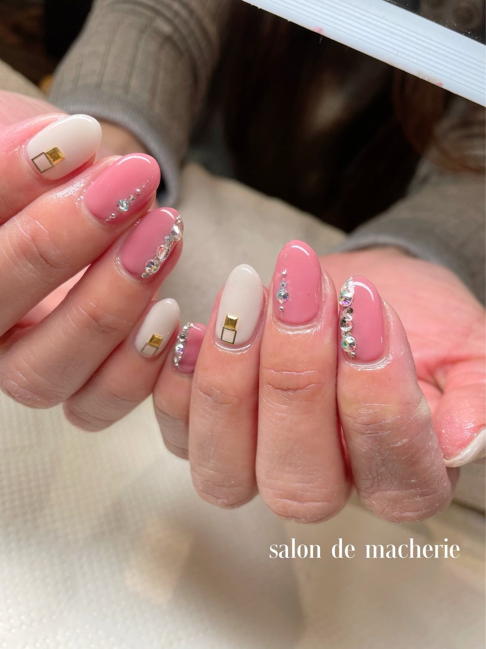 ハンド シンプル ビジュー ラメ ジェルネイル Macherie6139のネイルデザイン No ネイルブック