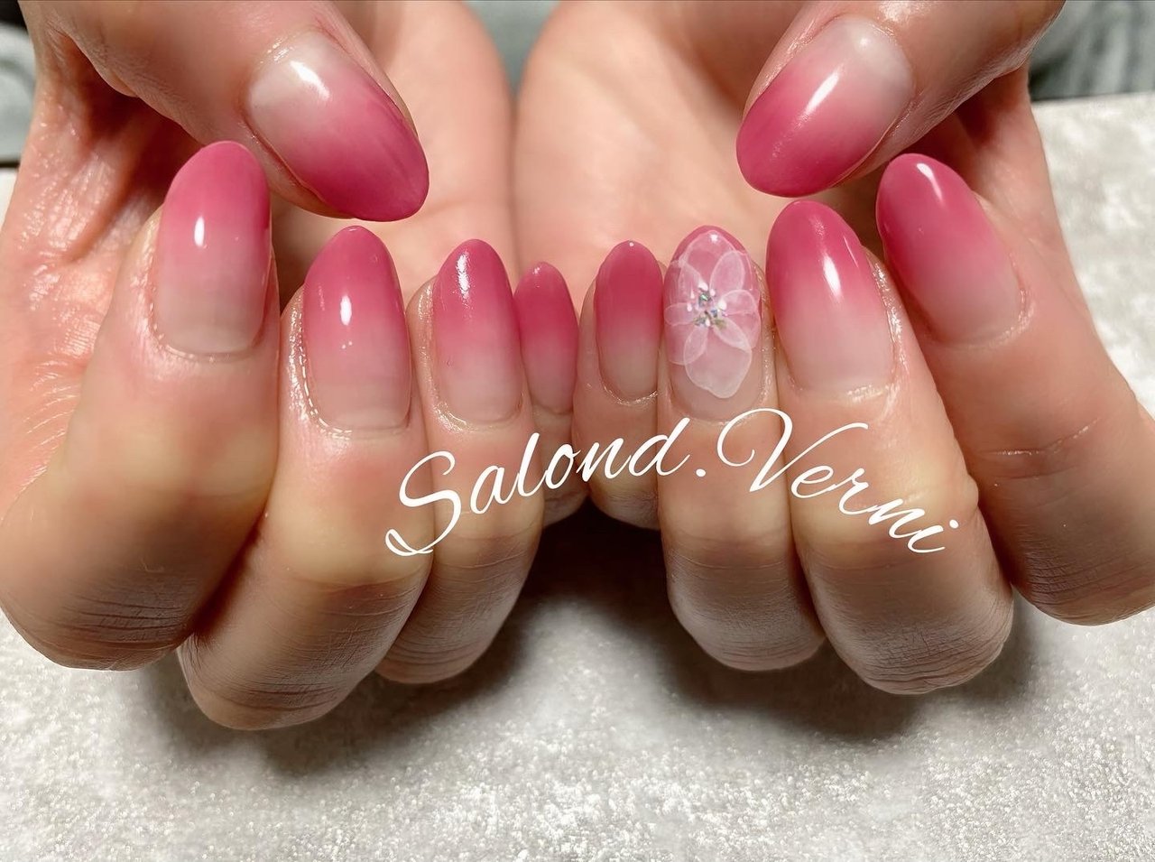 オールシーズン ハンド グラデーション フラワー ミディアム サロンド ヴェルニのネイルデザイン No ネイルブック