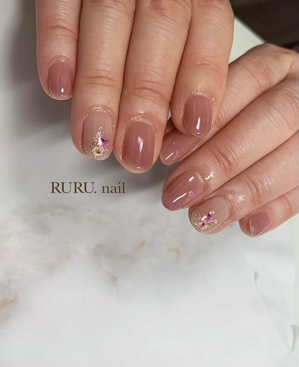 春 夏 秋 オールシーズン ハンド Ruru Nail のネイルデザイン No ネイルブック