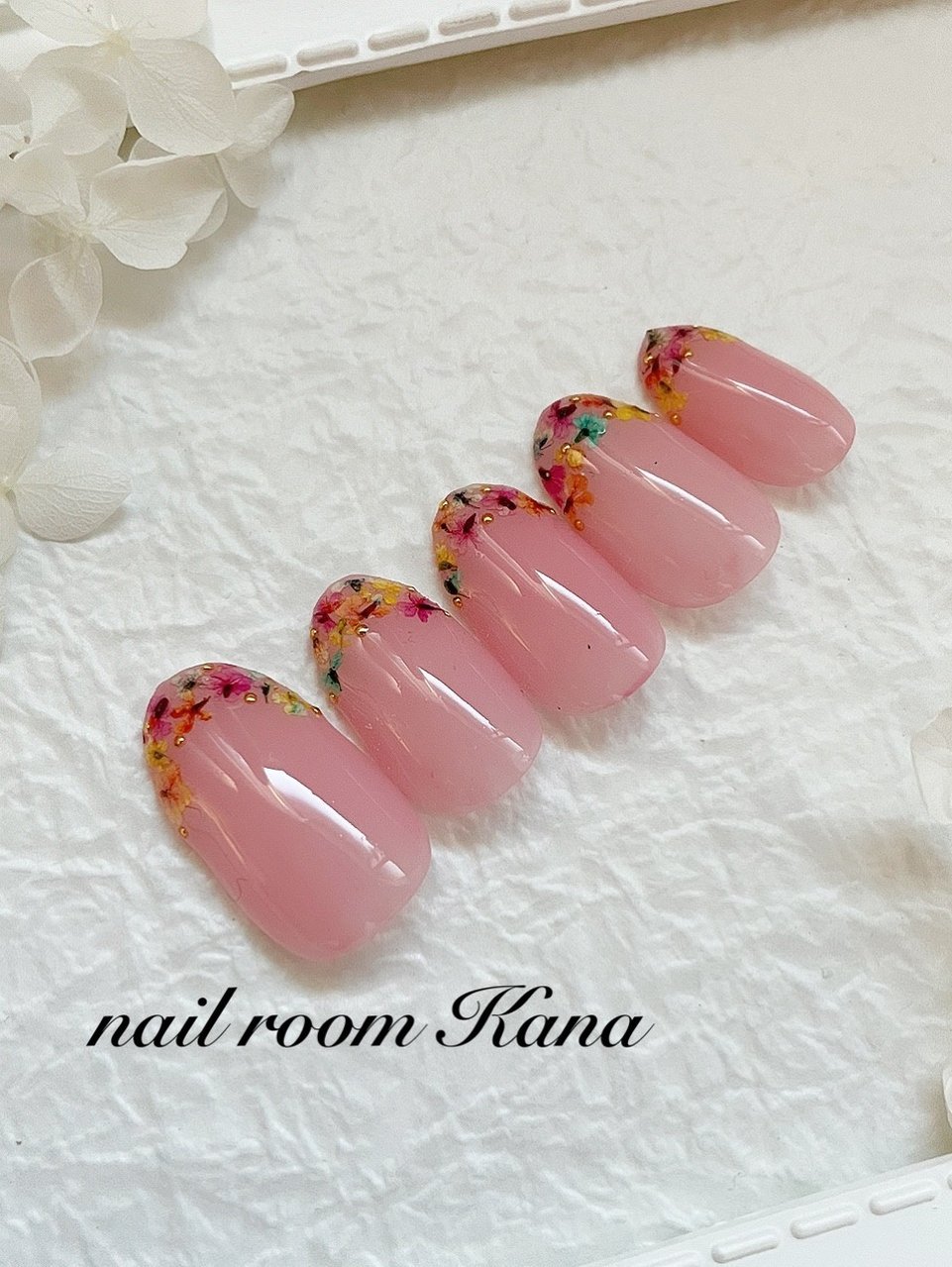 春 卒業式 入学式 ハンド 押し花 Nail Room Kanaのネイルデザイン No ネイルブック