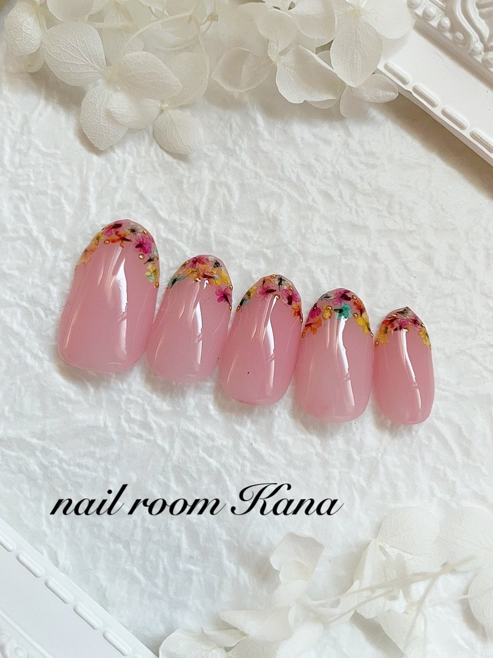 春 卒業式 入学式 ハンド 押し花 Nail Room Kanaのネイルデザイン No ネイルブック