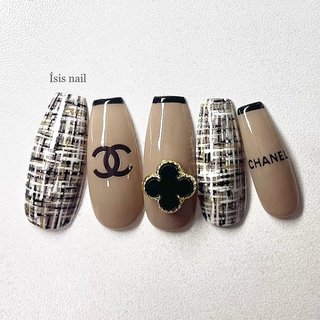 ★珍しいデザイン★【CHANEL】オールワンカラー オーガナイザー Chanel Women's 36 Light Brown x Black CC All Over Trainer