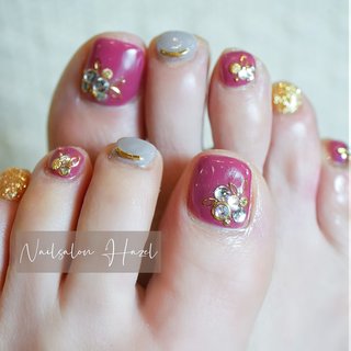 ピンク ゴールド ペディキュアのネイルデザイン ネイルブック