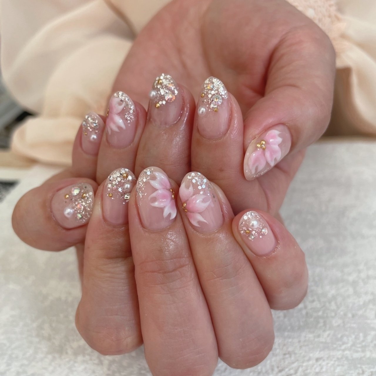 春 ハンド ビジュー ラメ フラワー さいたま市日進町ネイルサロンc Nail梶原稚恵のネイルデザイン No ネイルブック