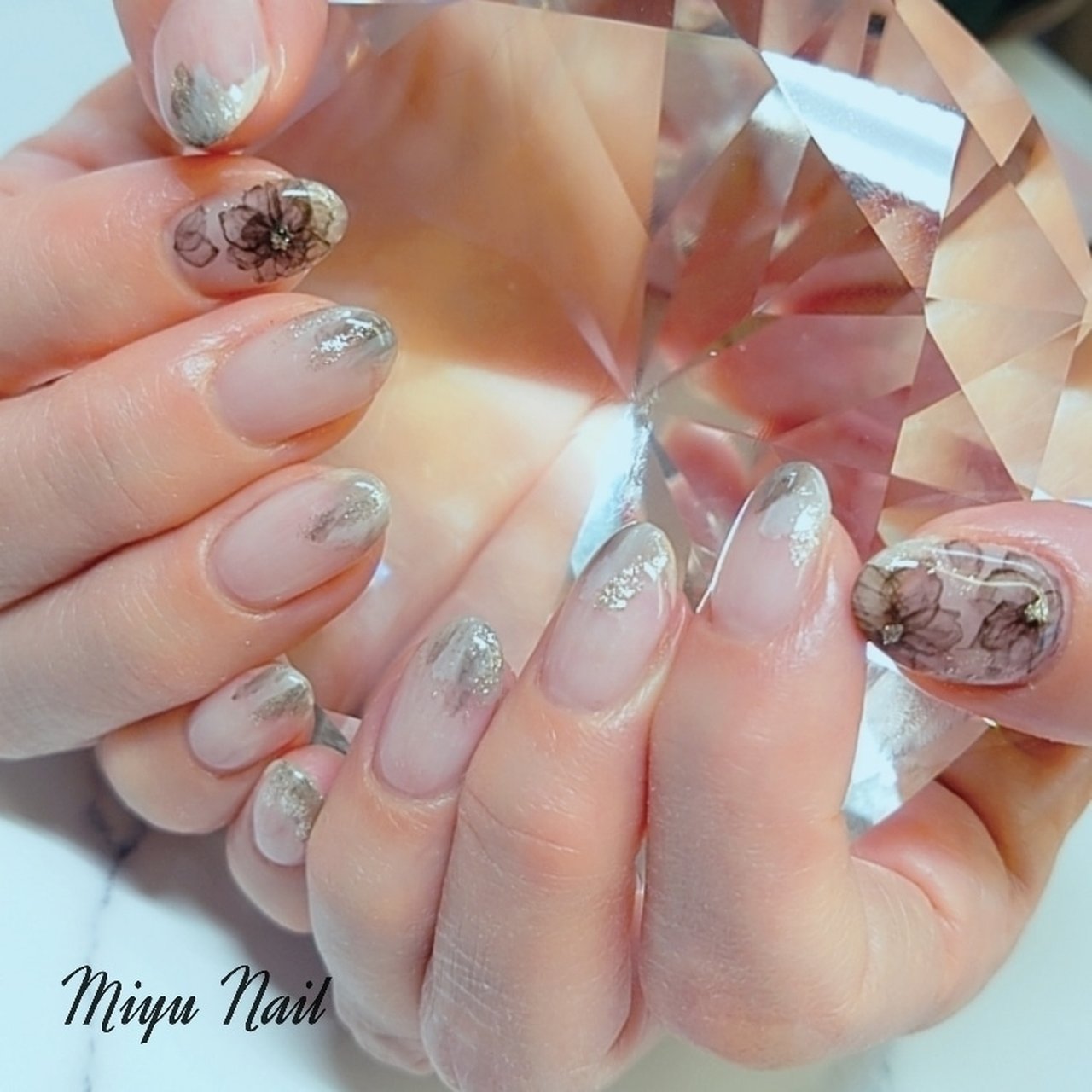 オールシーズン ハンド フラワー たらしこみ ニュアンス Miyu Nailのネイルデザイン No ネイルブック