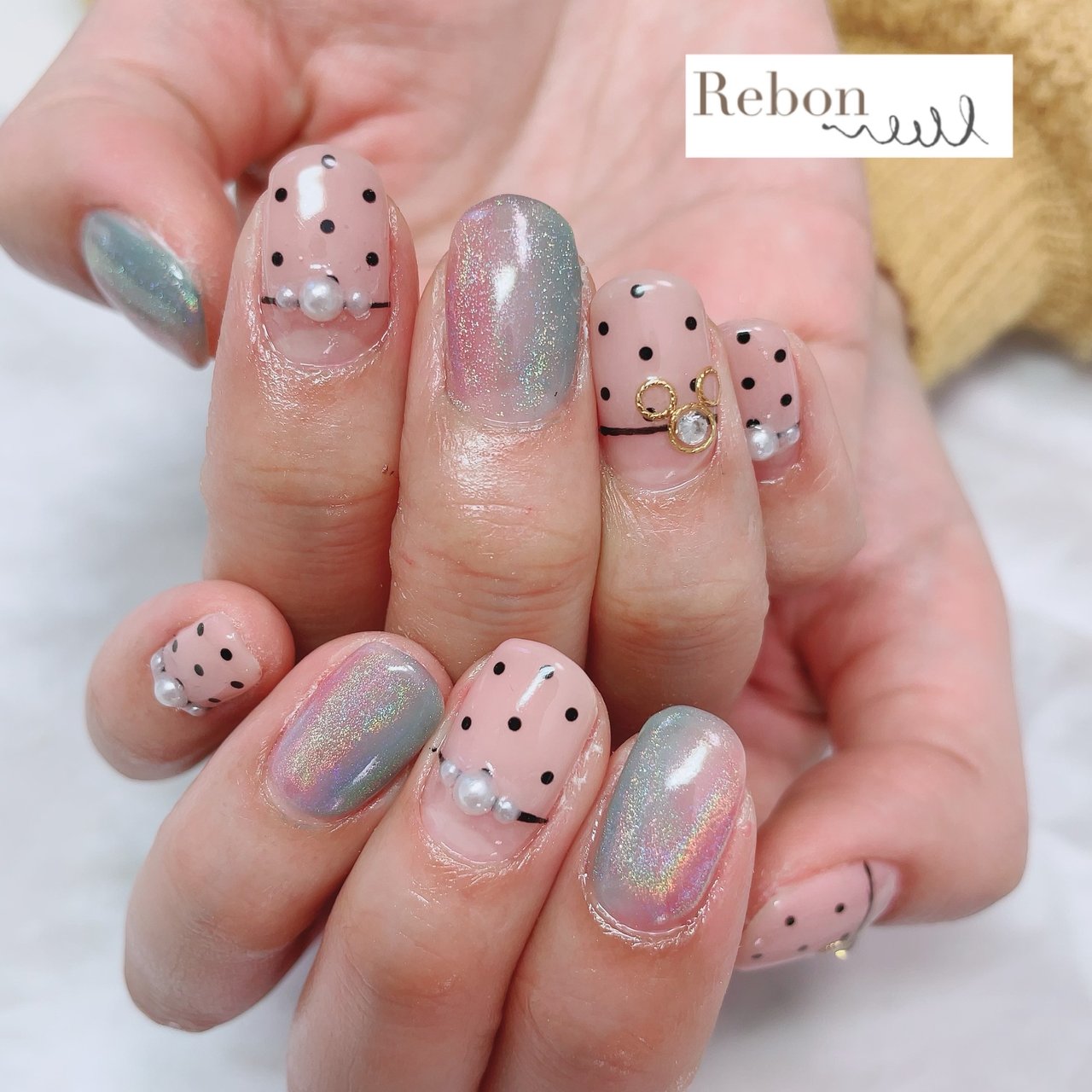 春 オールシーズン ハンド グラデーション ドット Rebon Beautyのネイルデザイン No ネイルブック