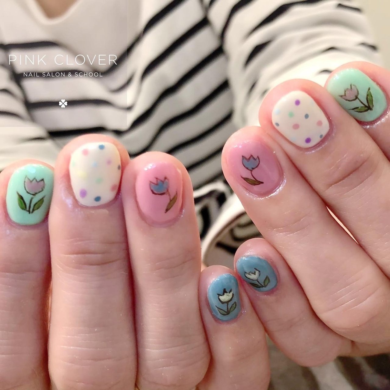 ピンク イエロー 水色 Pink Clover ネイルサロン スクールのネイルデザイン No ネイルブック