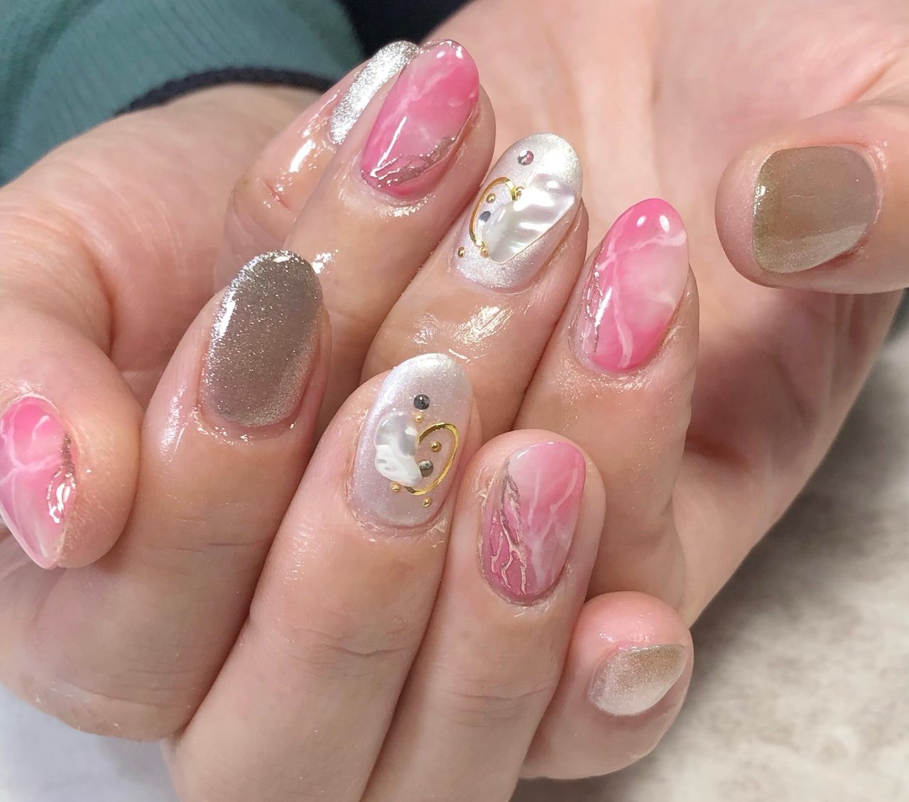 春 ハンド シンプル シェル 大理石 Nail Salon C のネイルデザイン No ネイルブック