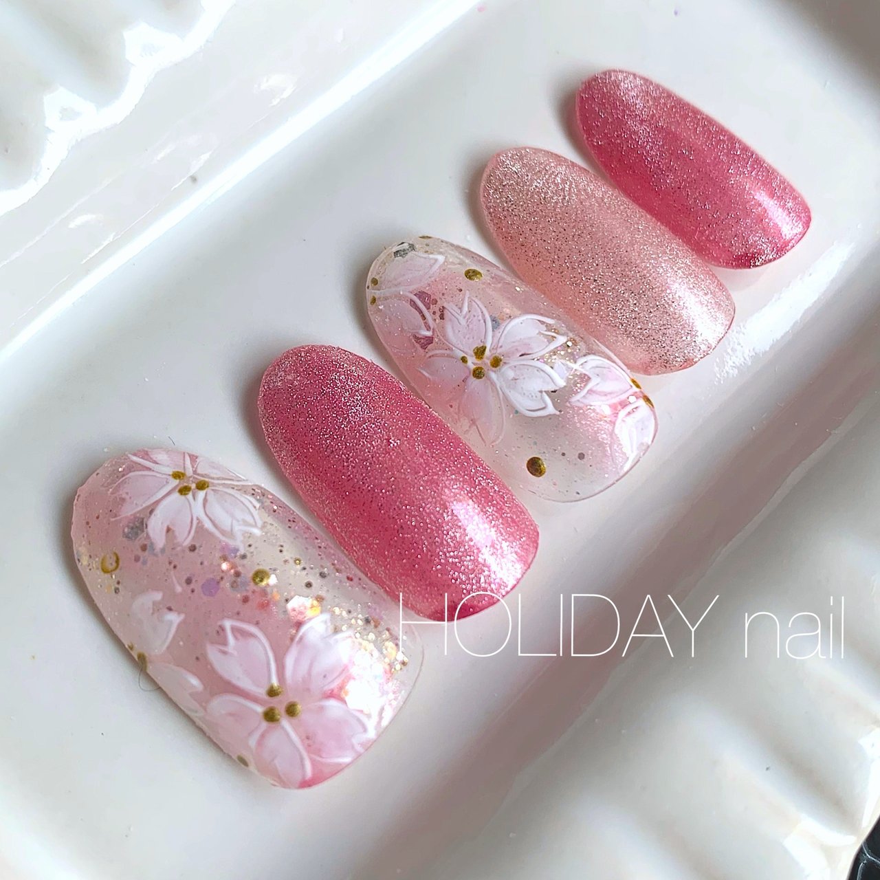 Holidaynailのネイルデザイン No ネイルブック