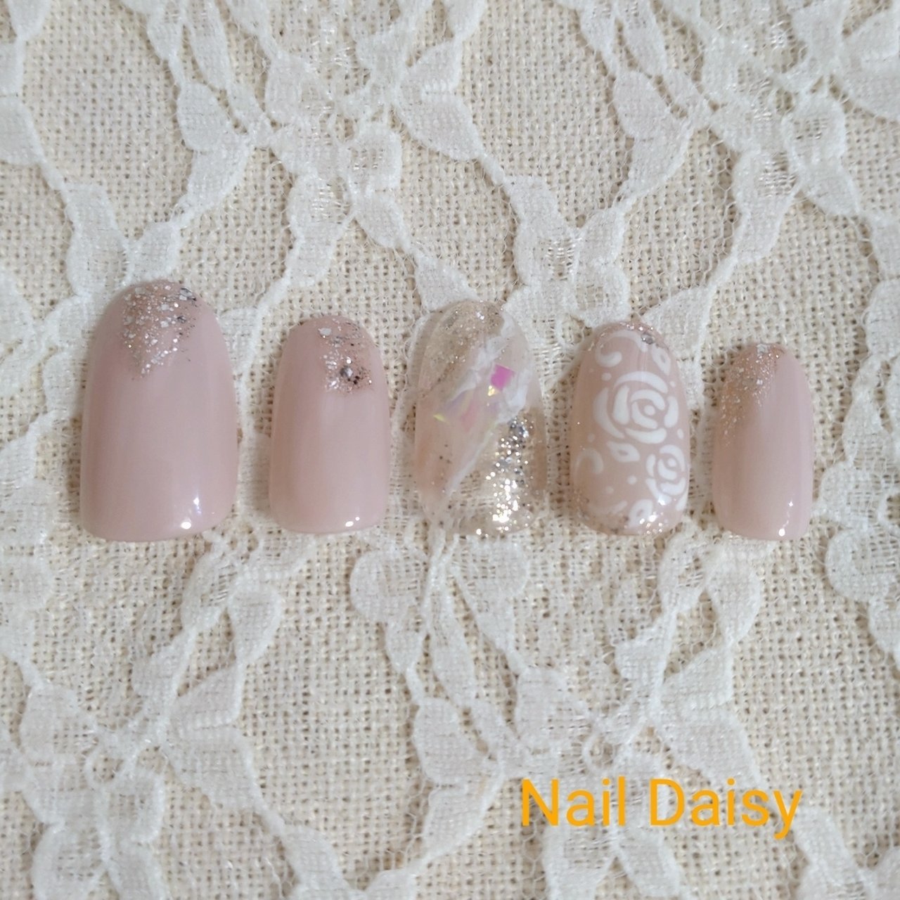 オールシーズン ワンカラー ニュアンス ホワイト ピンク Naildaisyのネイルデザイン No ネイルブック