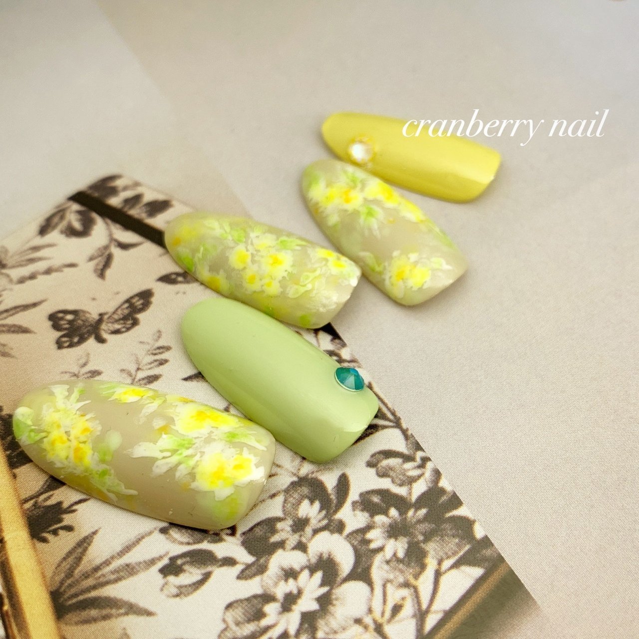 春 卒業式 入学式 ハンド ワンカラー 所沢ネイルサロン Cranberry Nailのネイルデザイン No ネイルブック