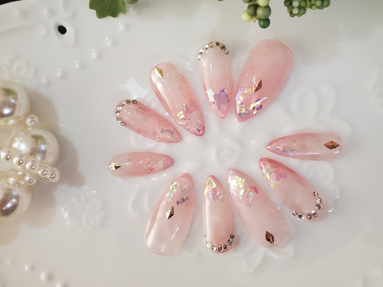 春 夏 ハンド ビジュー ホログラム はらのネイルデザイン No ネイルブック