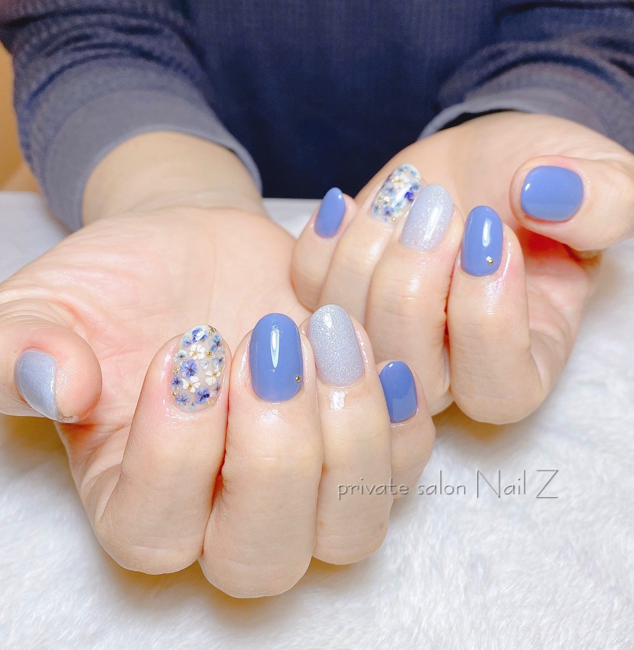 ハンド/フラワー/押し花/ショート/水色 - Nail Z (ネイルジー)のネイル