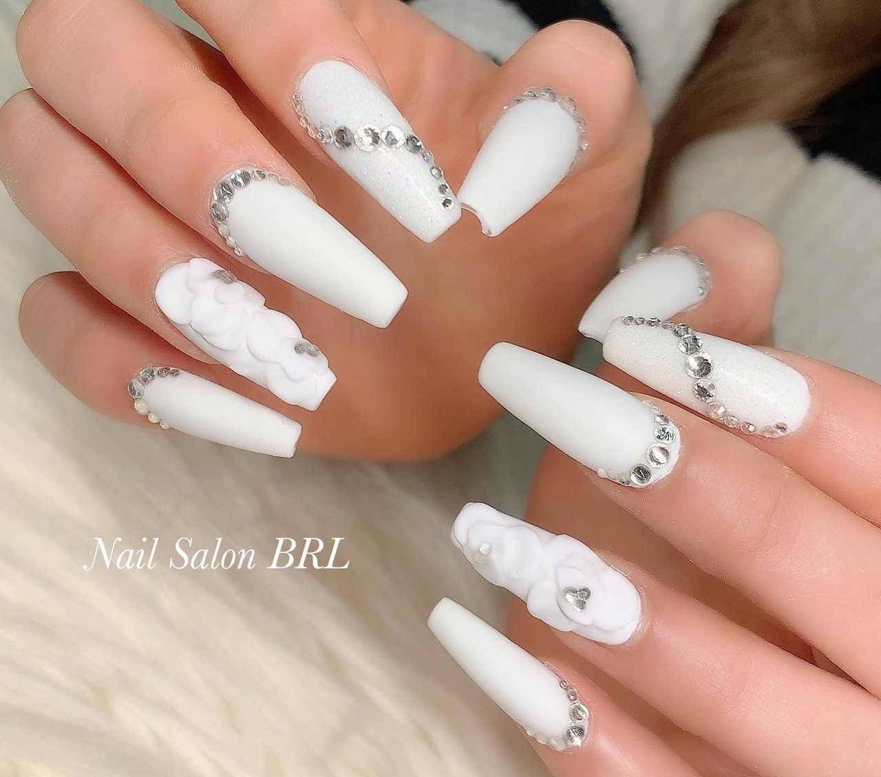 オールシーズン ブライダル パーティー デート ハンド Nail Salon Brl ネイルサロン ベリル のネイルデザイン No ネイルブック