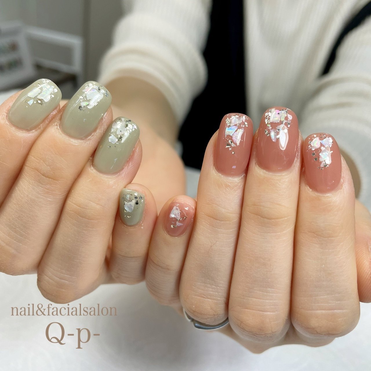 オールシーズン ハンド ホログラム ラメ シェル Nailsalonq P のネイルデザイン No ネイルブック