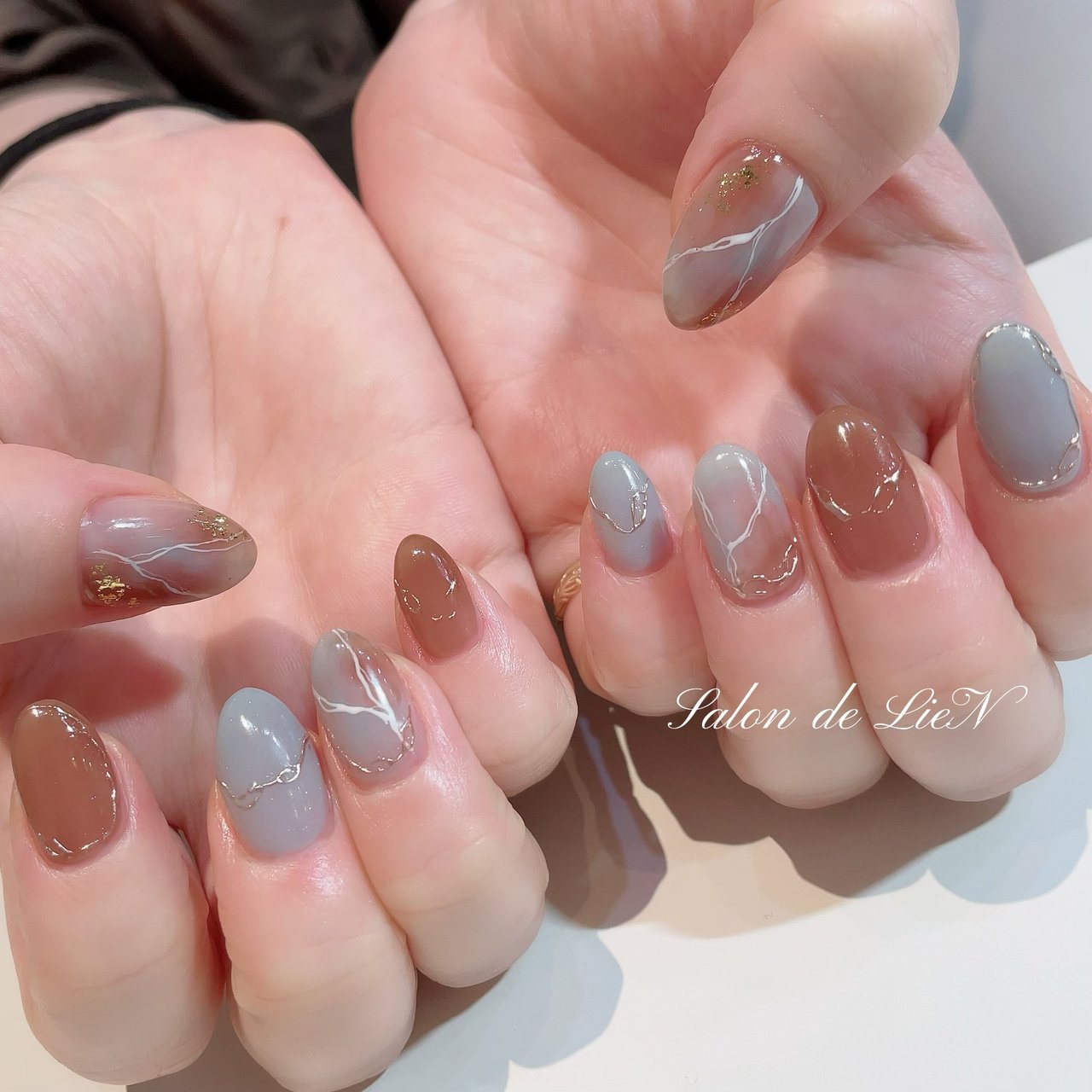 春 オールシーズン ハンド 大理石 ニュアンス Salon De Lien サロンドリアン のネイルデザイン No ネイルブック