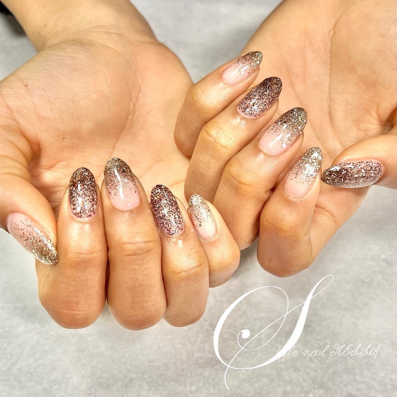 オールシーズン ハンド シンプル グラデーション ラメ Style Nail Stellaのネイルデザイン No ネイルブック