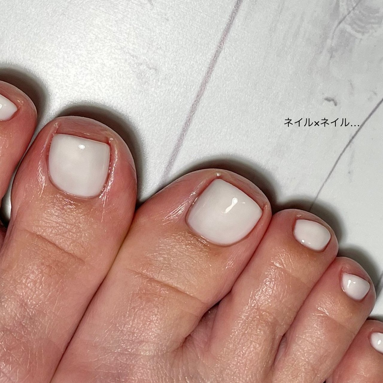 オールシーズン フット ワンカラー ホワイト ジェルネイル Yukinaのネイルデザイン No ネイルブック