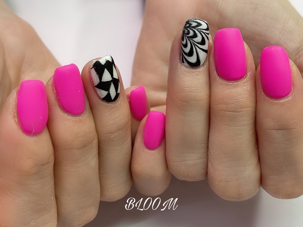 春 夏 ハンド ワンカラー ジオメトリック Chie Kashimaのネイルデザイン No ネイルブック