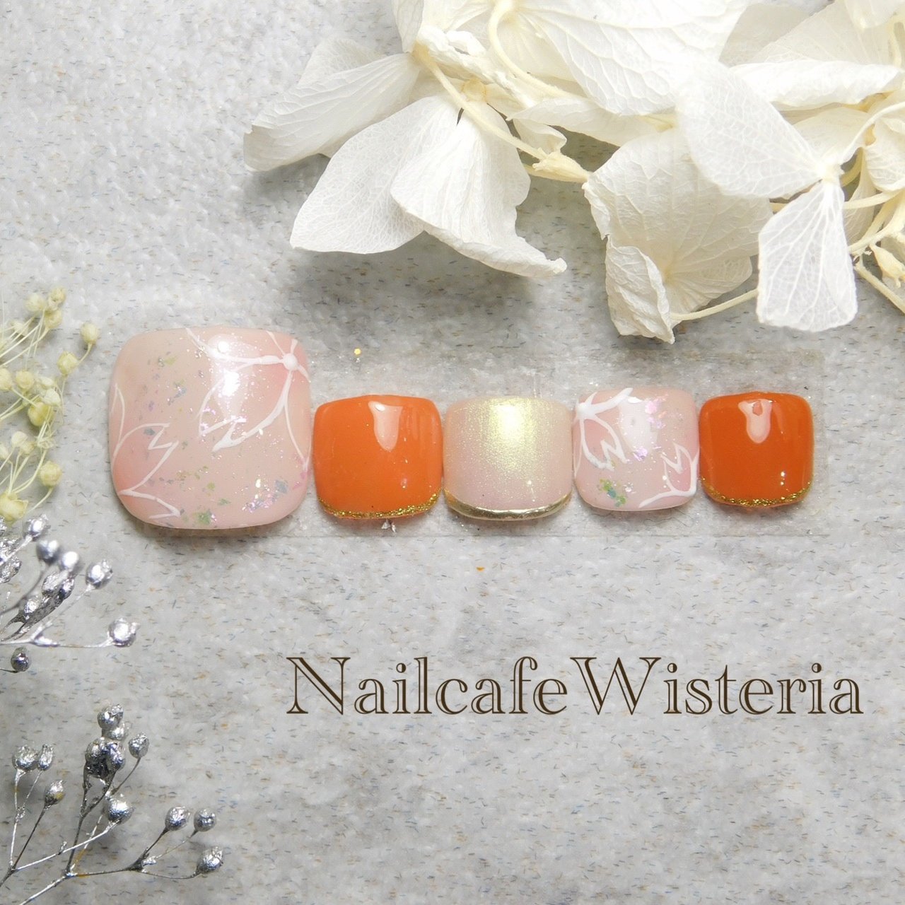 ラメ ワンカラー フラワー ピンク オレンジ Nailcafewisteriaのネイルデザイン No ネイルブック