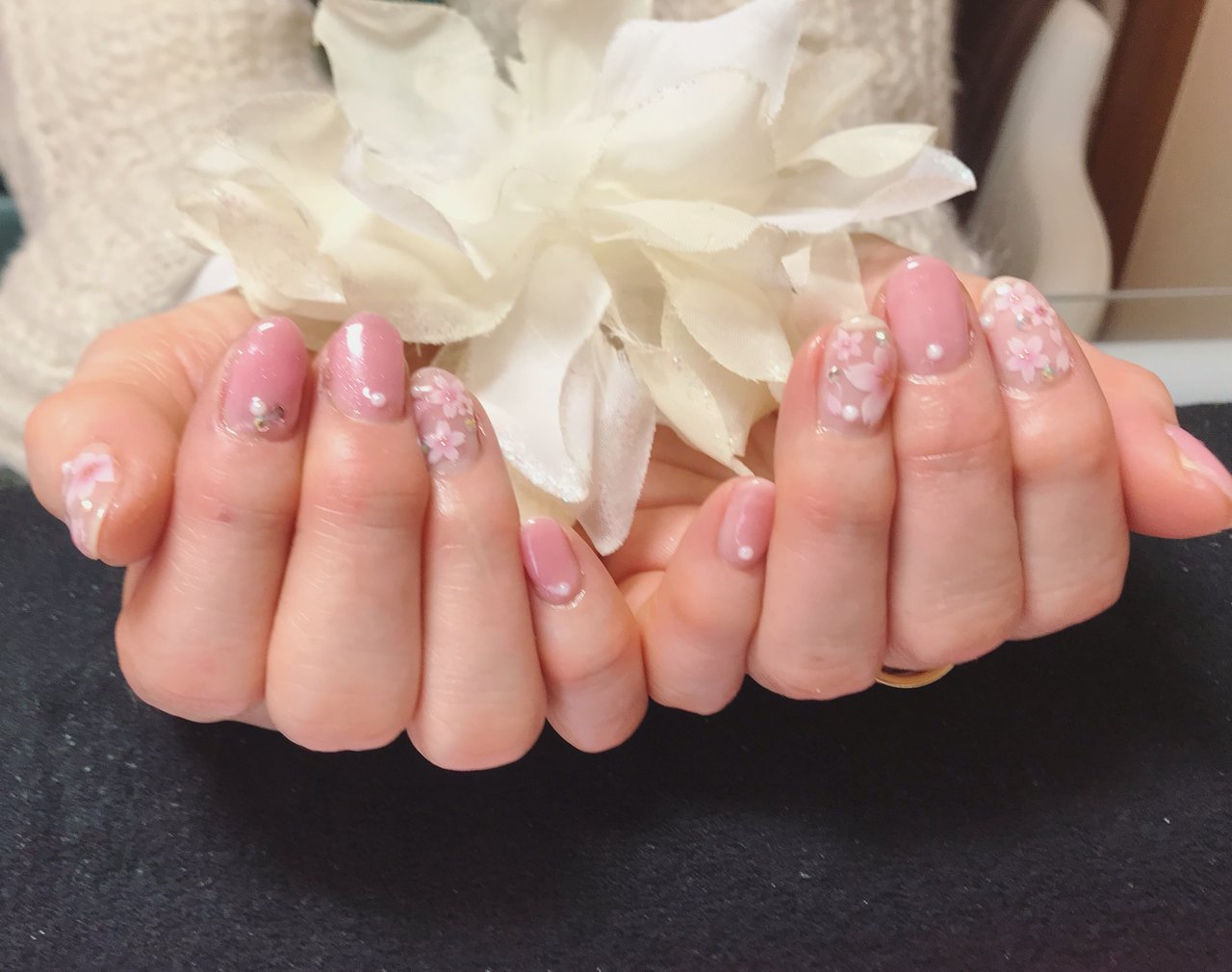 夏 ハンド シンプル フラワー パール A Nailのネイルデザイン No ネイルブック