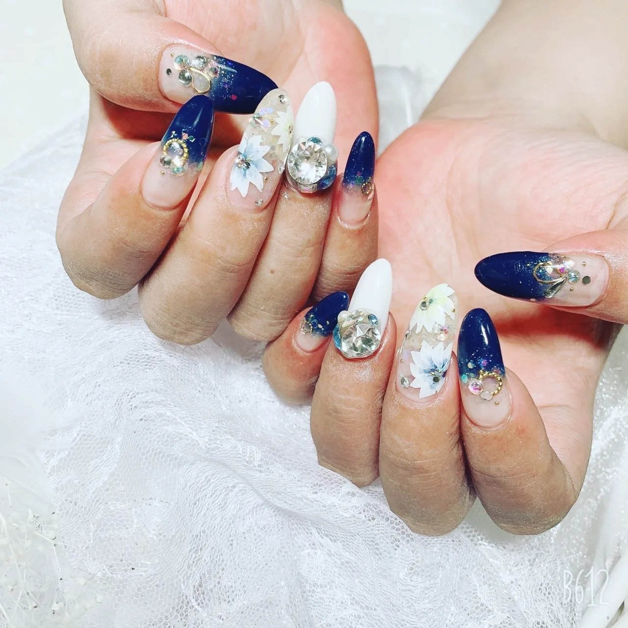 春 オールシーズン ハンド ロング ホワイト 刹那のネイルデザイン No ネイルブック