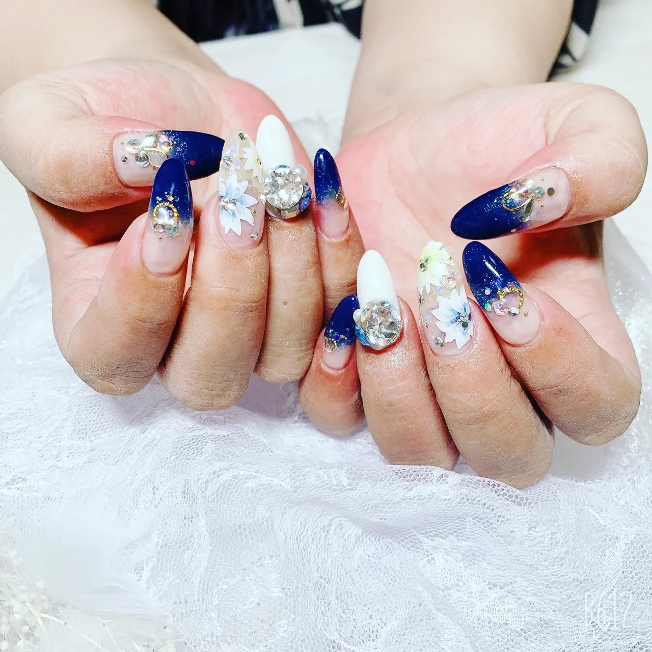 春 オールシーズン ハンド ロング ホワイト 刹那のネイルデザイン No ネイルブック