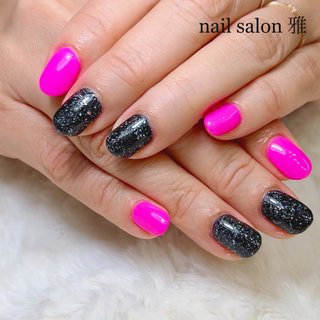 ブラック ネオンカラーのネイルデザイン ネイルブック