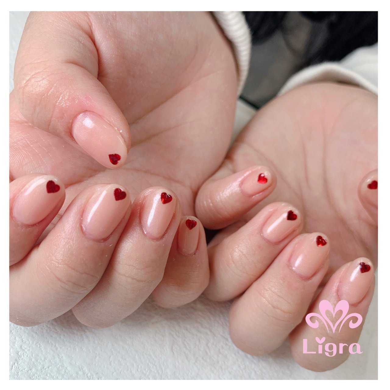 オフィス ハンド シンプル ホログラム ハート セルフエステligraのネイルデザイン No ネイルブック