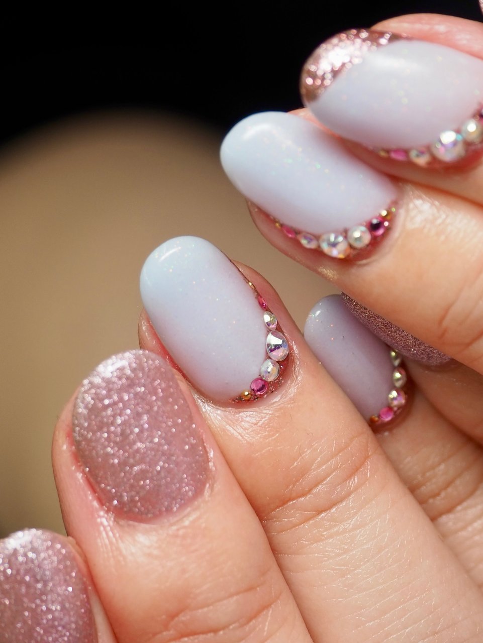 春 女子会 ハンド ビジュー ミディアム Chinaのネイルデザイン No ネイルブック