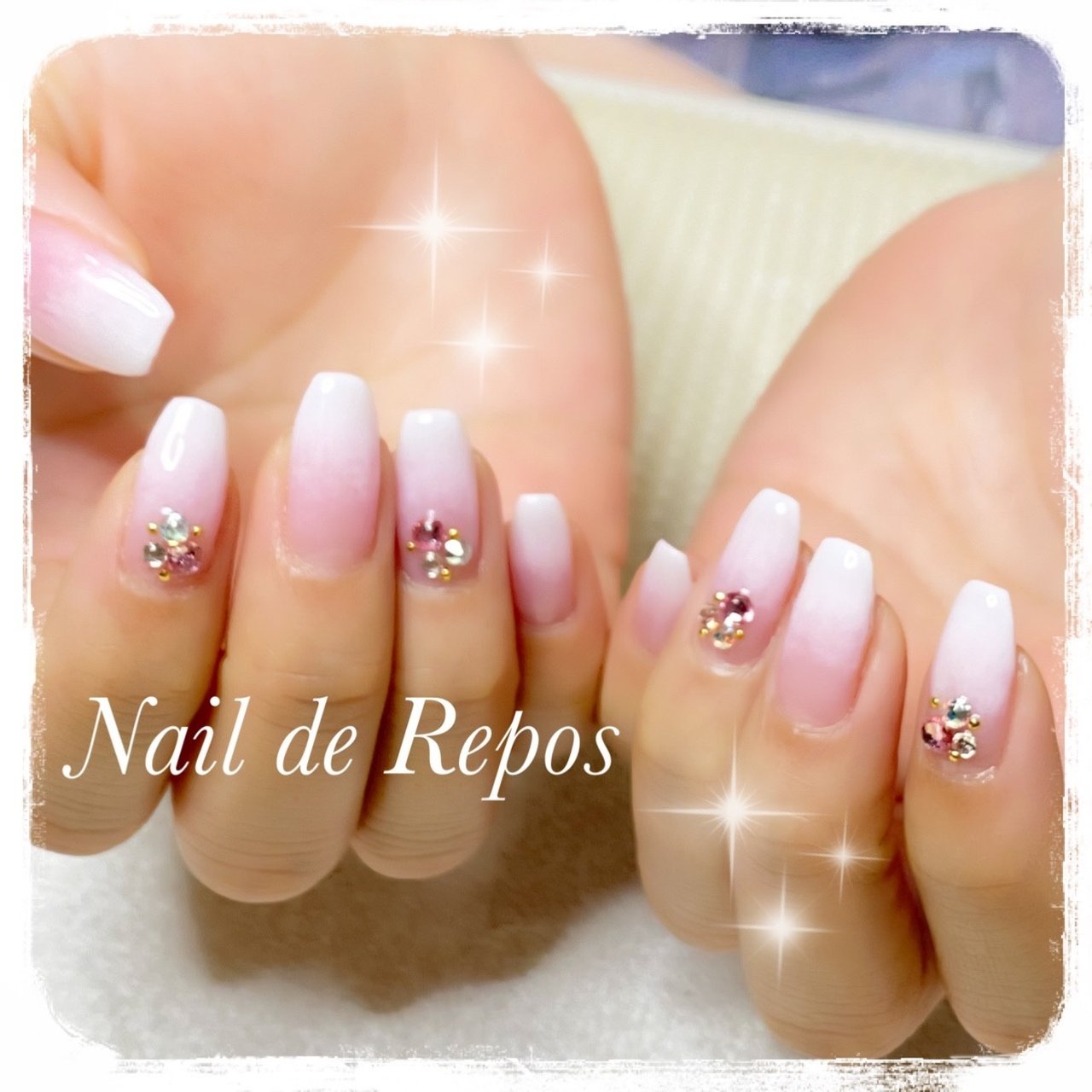 ハンド グラデーション ホワイト ピンク Nail De Repos ルポ のネイルデザイン No ネイルブック