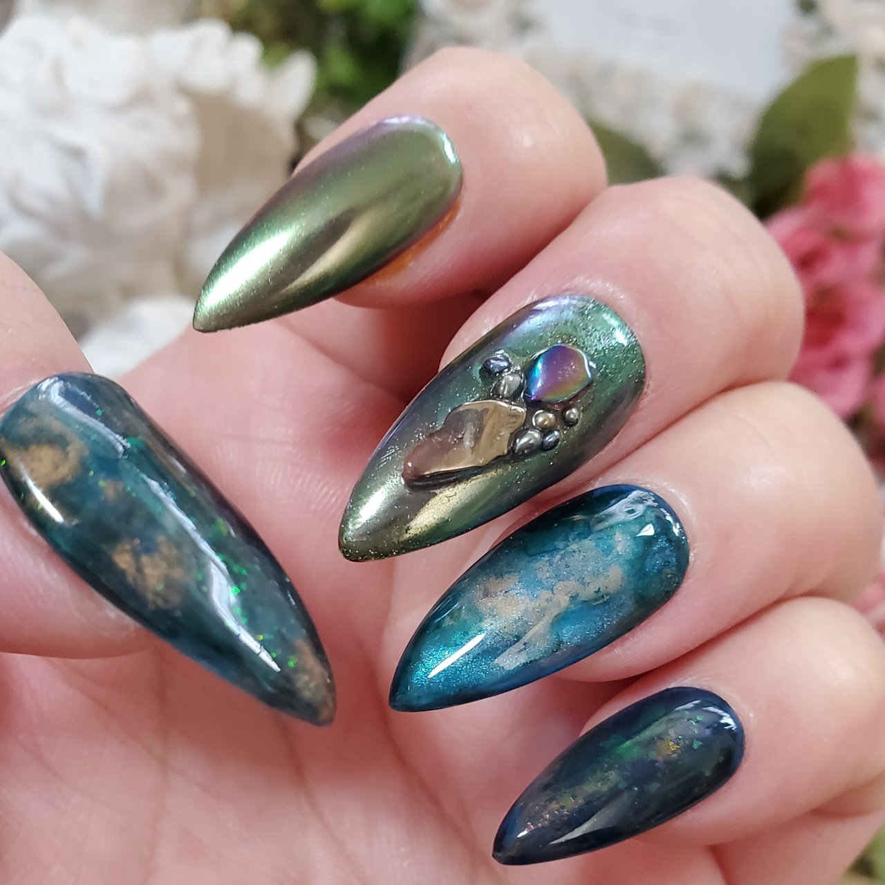 秋 冬 ハンド ラメ シェル はらのネイルデザイン No ネイルブック