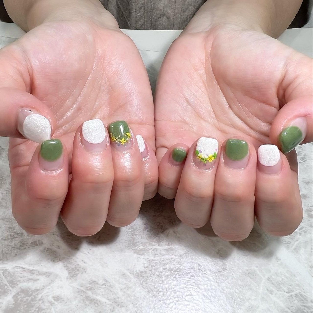 春 卒業式 入学式 オフィス ハンド Nail Smirac 林 智子のネイルデザイン No ネイルブック