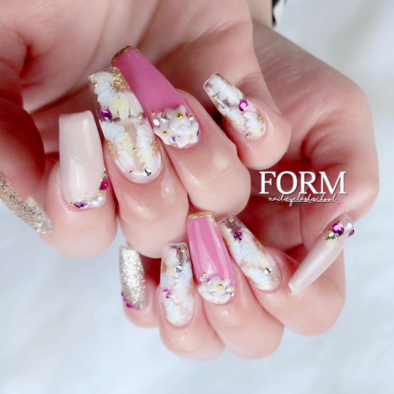 春 成人式 入学式 ブライダル ハンド Formのネイルデザイン No ネイルブック