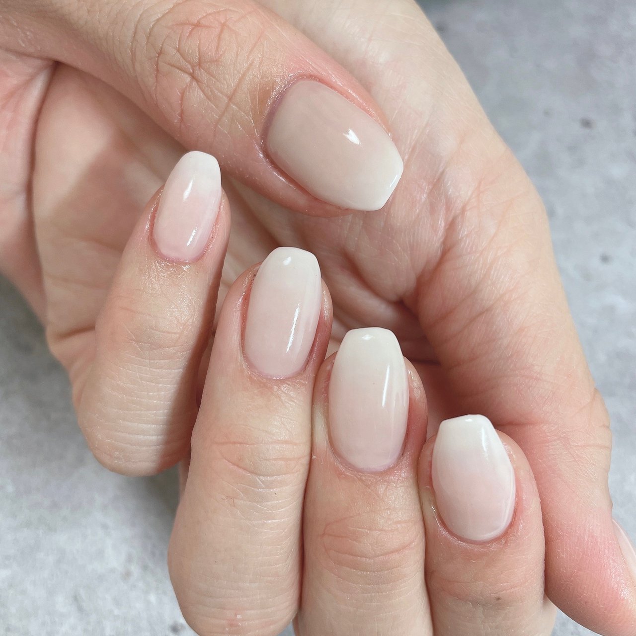 ハンド/グラデーション/ホワイト/ベージュ - sakura.nailの