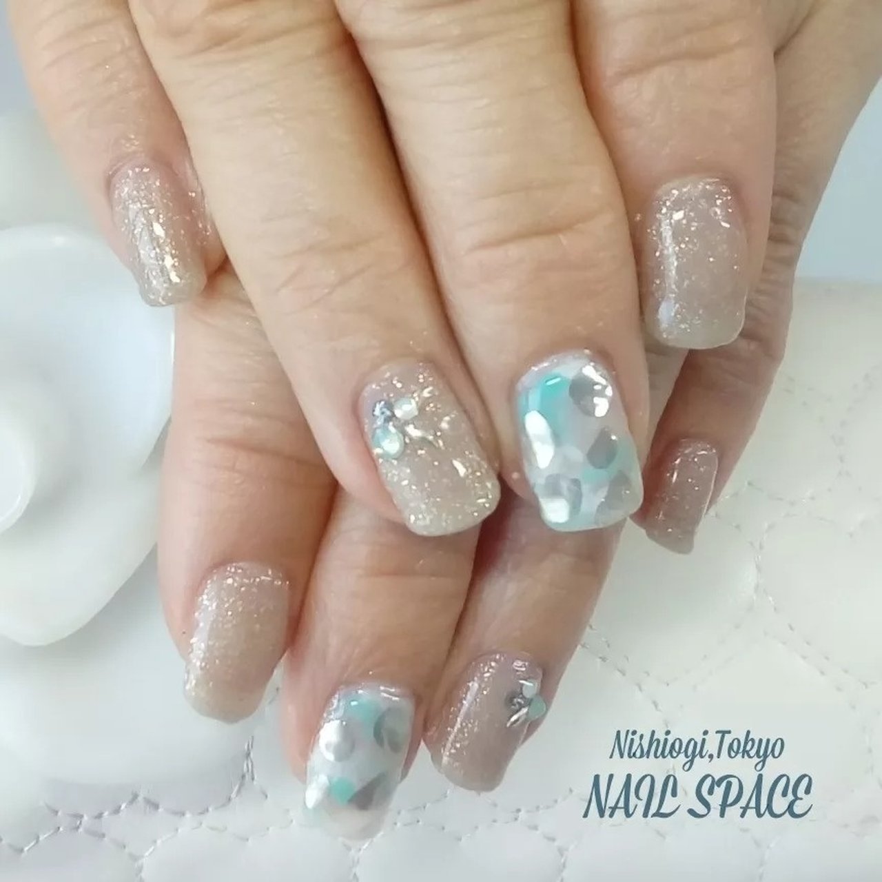 春 夏 リゾート ブライダル ハンド Komoのネイルデザイン No ネイルブック