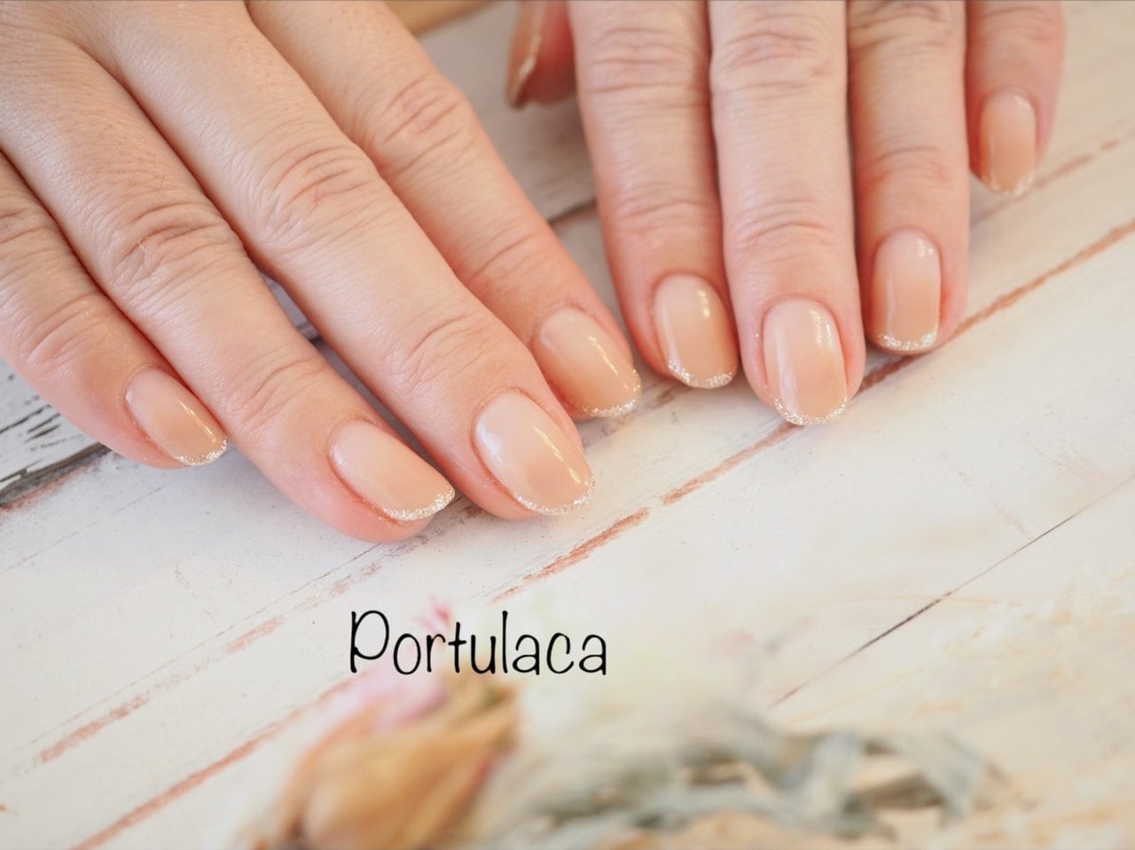 オールシーズン オフィス グラデーション ラメ ベージュ 愛能知加子 Portulaca のネイルデザイン No ネイルブック