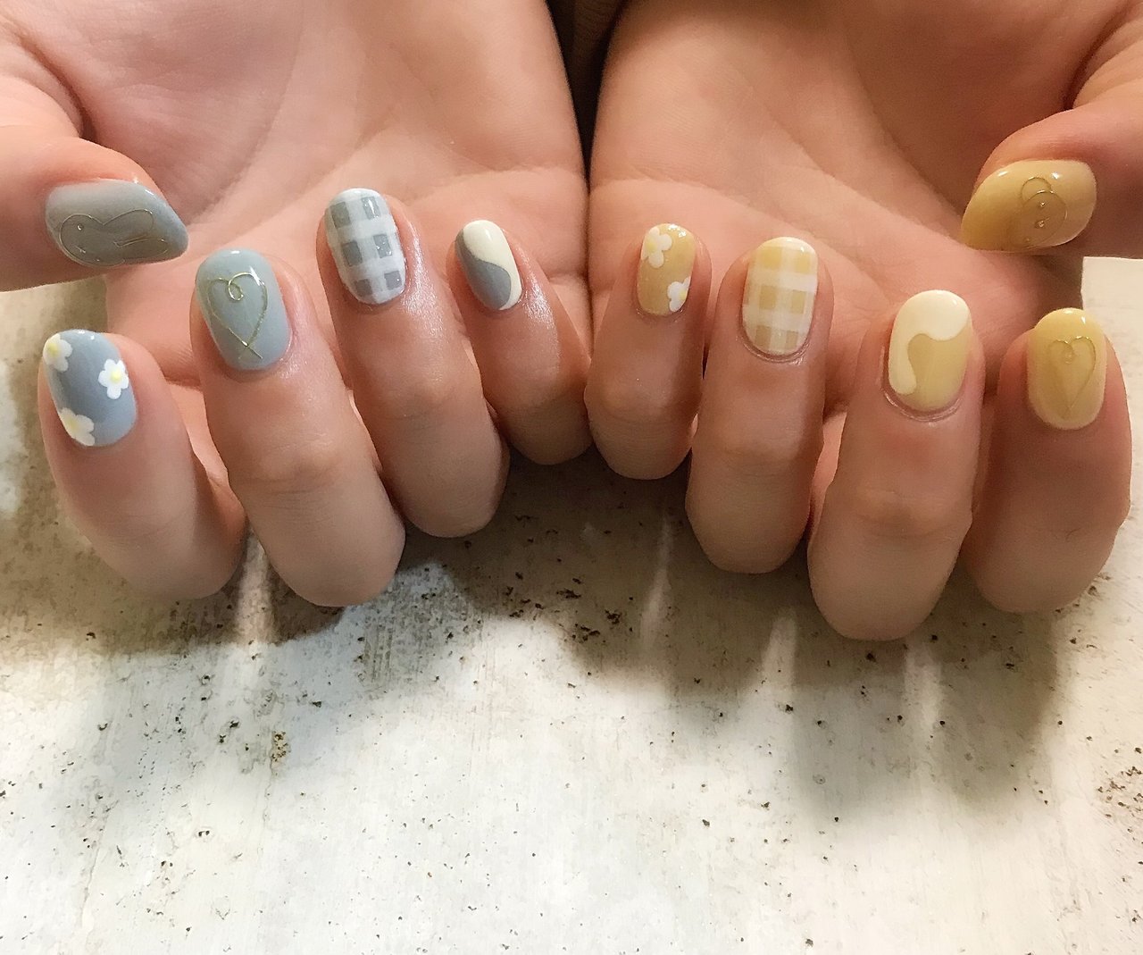 春 ハンド ワンカラー フラワー チェック Luna Nailのネイルデザイン No ネイルブック