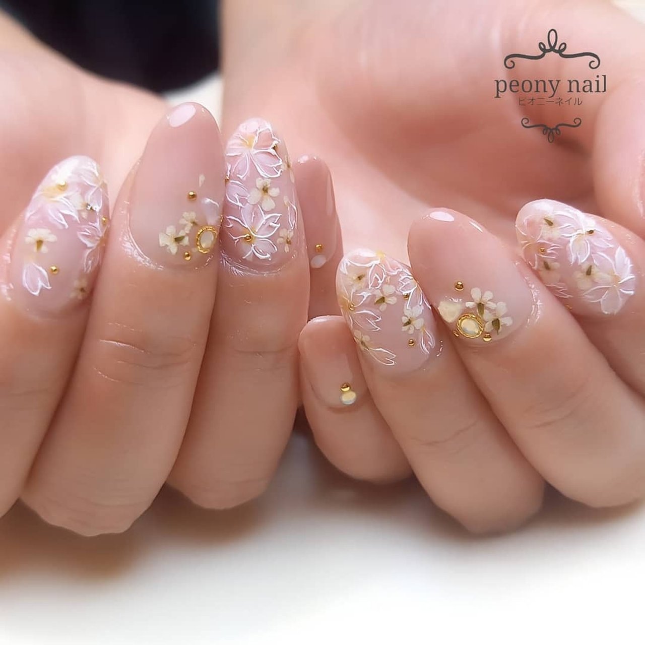 春 卒業式 入学式 ブライダル ハンド Peony Nail ピオニーネイル横浜のネイルデザイン No ネイルブック