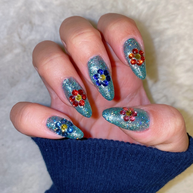 WAVY NAIL ROOM｜富田のネイルサロン｜ネイルブック