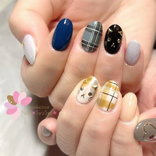 ベージュ ネイビー グレーのネイルデザイン ネイルブック